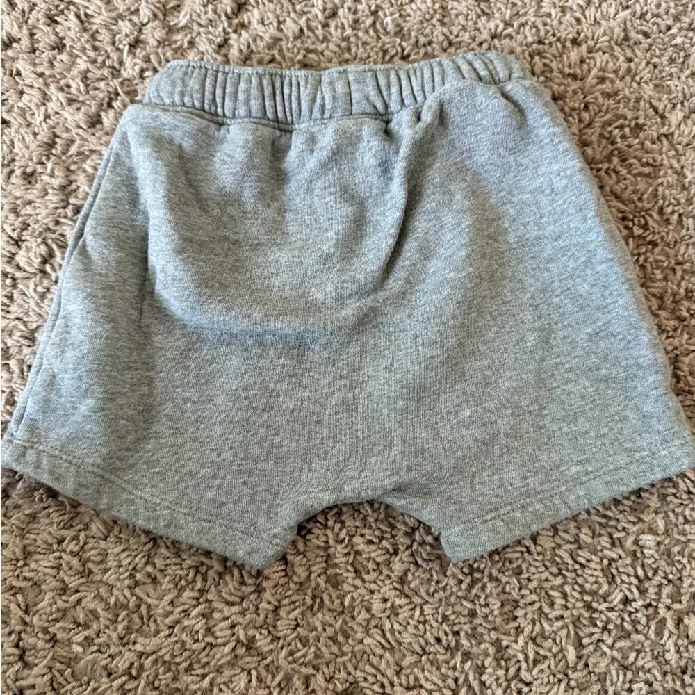 Preloved Old Navy Heather Gray Boy Kids Shorts